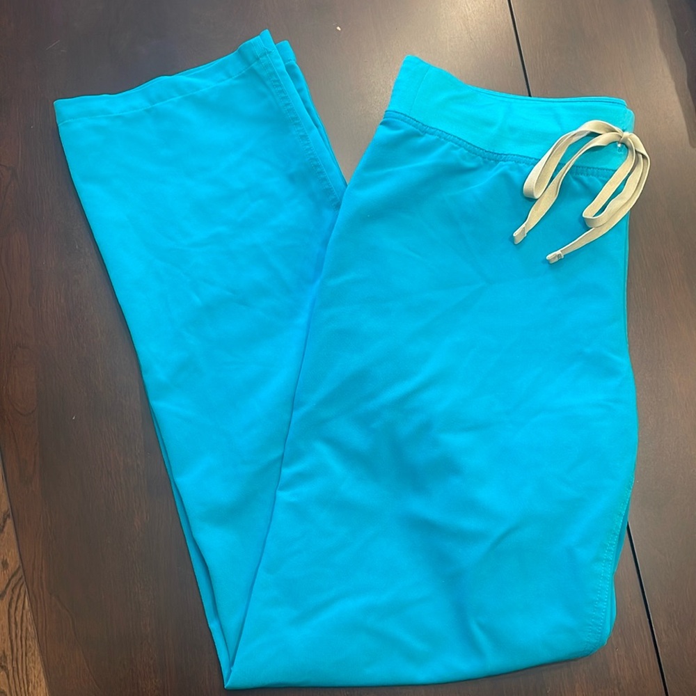 FIGS women’s teal Livingston basic scrub pants